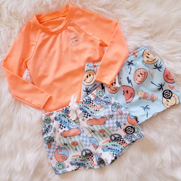 Rufflеѕ & Bоwtіеѕ - Affordable Boys & Girls Clothing – Engroshandel Badeshorts – Børn – KOLLEKTION - Drenge Vær Sej Badebukser & Badeskjorte