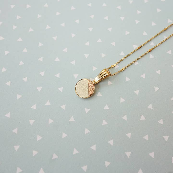 ateliermaimartin.com - Vente Colliers à pendentif - collier rond de cuir8