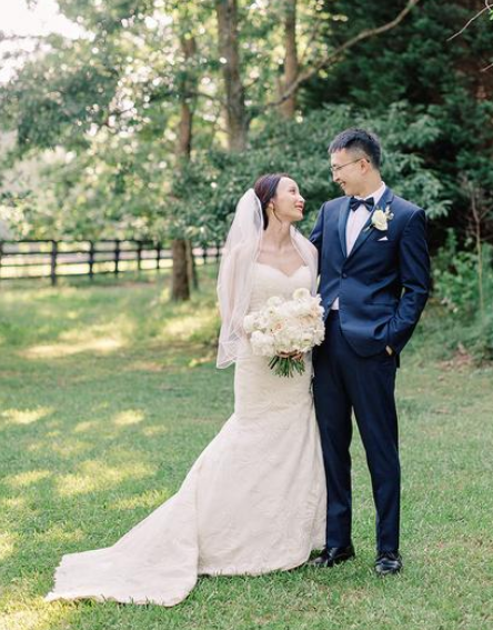 Ruffled Rose Veils – wholesale Veil – Women’s – Soft Two Tier Fingertip Veil with Satin Trim2