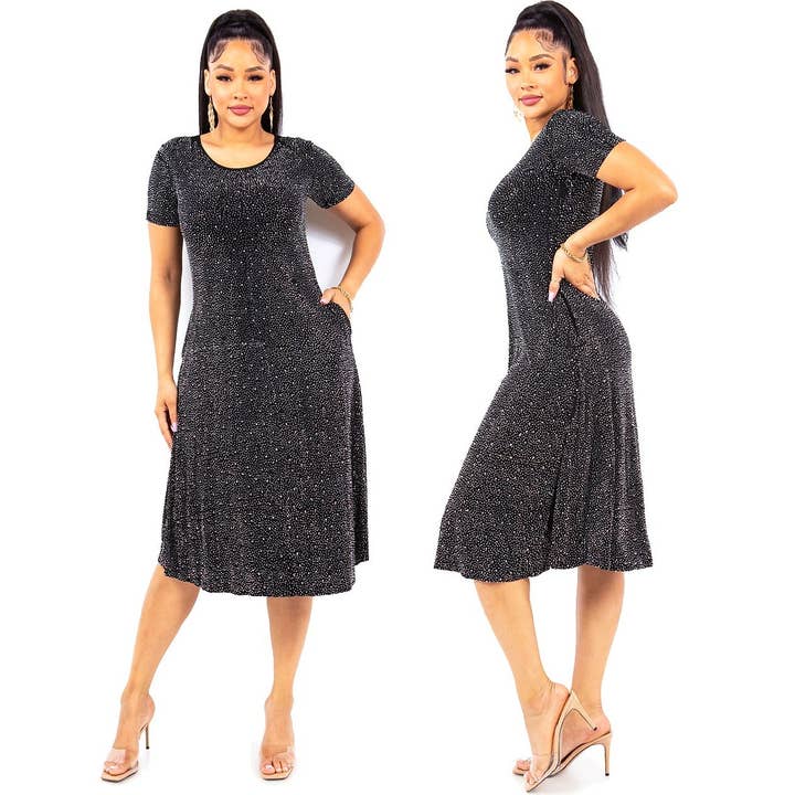 Robe de nuit à paillettes ornée de strass sur le devant pour la vente par Diacly