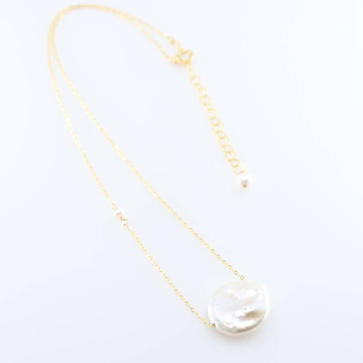 J. Mills Studio - Wholesale Pendant/Charm Necklace - Solo Coin Pearl Necklace 3