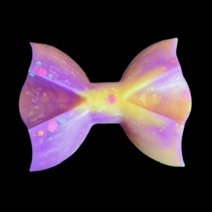 wax mel bow for wholesale by Bath Bomb & Melt Lover's