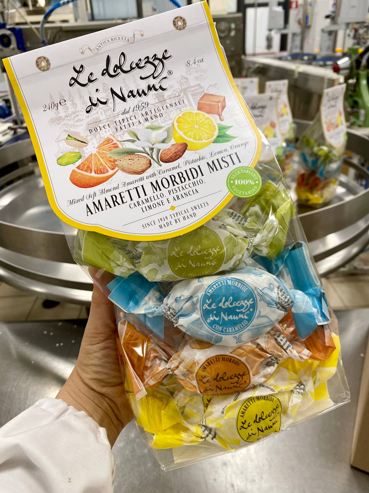 Le Dolcezze di Nanni - Wholesale Cookie - 6053 Soft Amaretti mix spring Italy Tuscany5