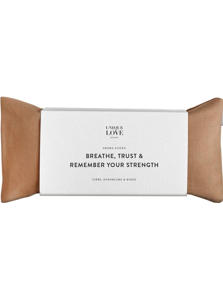 'Remember Your Strength' Aromakussen Golden Light voor wholesale door UNIQUE LOVE Design