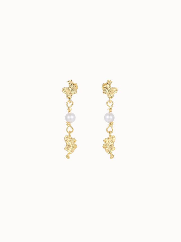 Boucles d'oreilles Kaa - Doré pour la vente par Nava Copenhagen