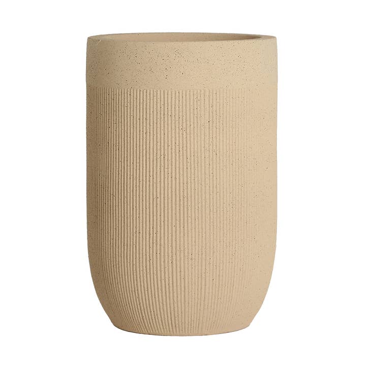 Polyresin plantekasse i sandfarve 40x40x61cm for engroshandel hos Kodu