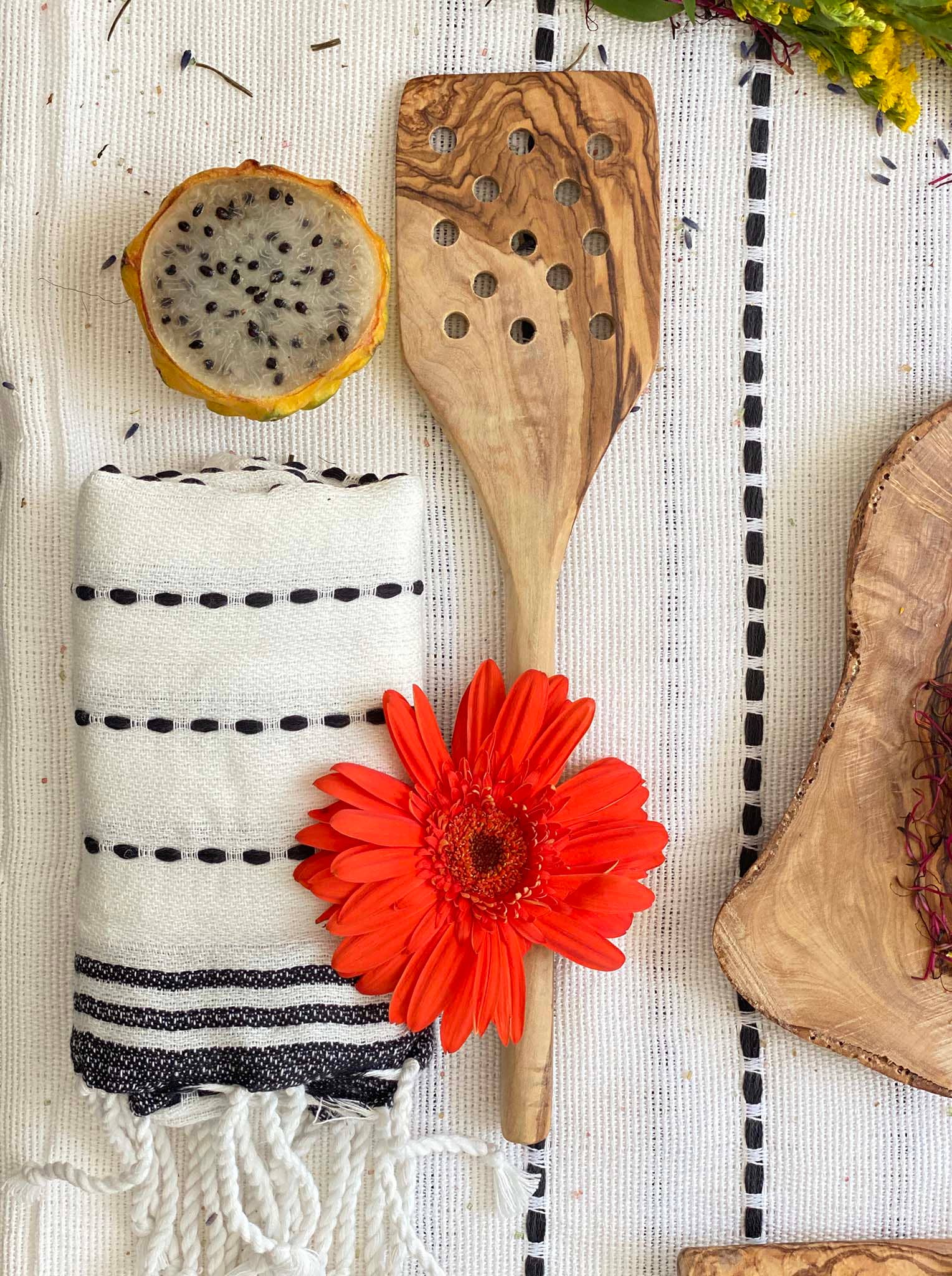 Scents and Feel - Wholesale Hand Towel - Hand Towel Bicolor Stitches4