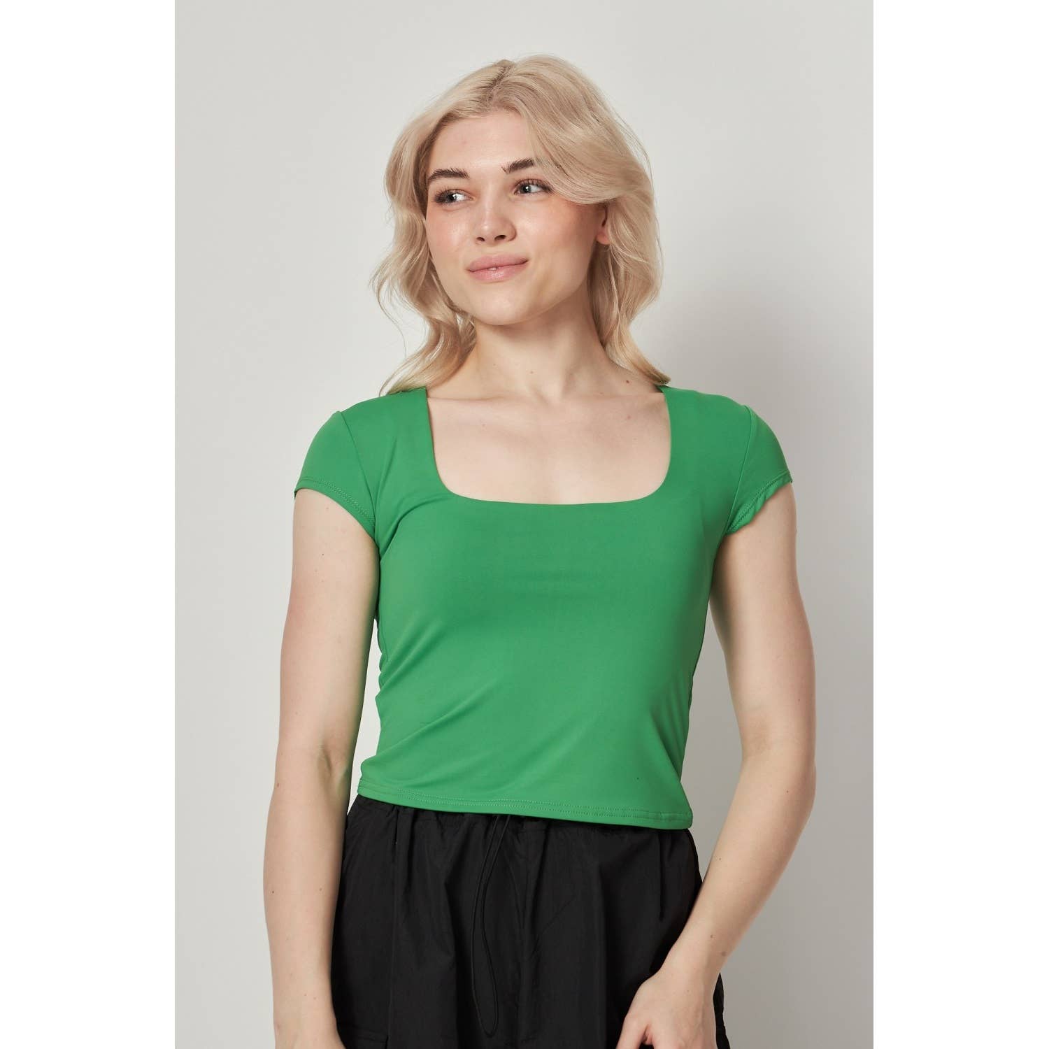 Apolline - Vente Haut en maille – femme - Haut à manches courtes et encolure dégagée à double épaisseur Contour7