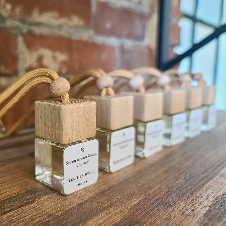 Désodorisant Midnight Mass pour voiture pour la vente par Southern Gent Candles