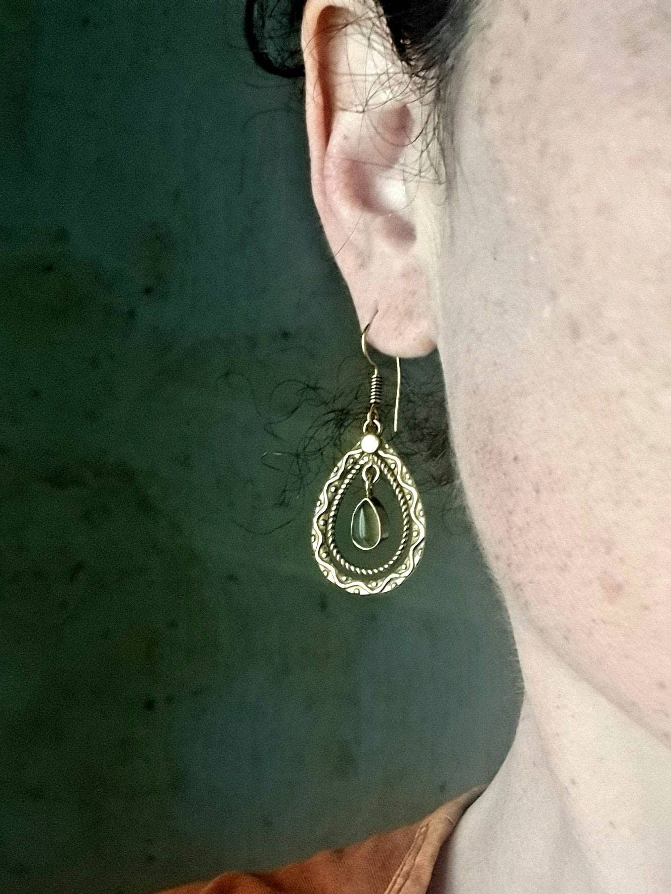 Kaali Boutique - Wholesale Dangle Earrings - Amethyst Earrings Dangle Brass Ethnic, rustic, yoga, hippie, gypsy, pretty, psy, boho, bohemian, festival4