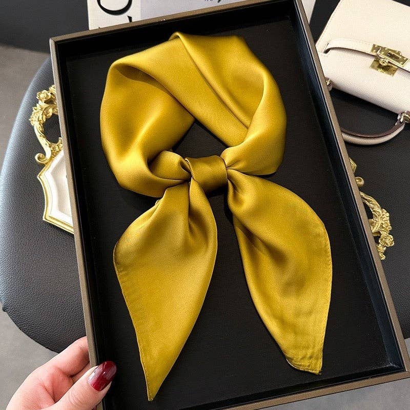 OceanusSwim – Engroshandel Tørklæde - Dame – Ensfarvet silketørklæde i kvadratisk form3