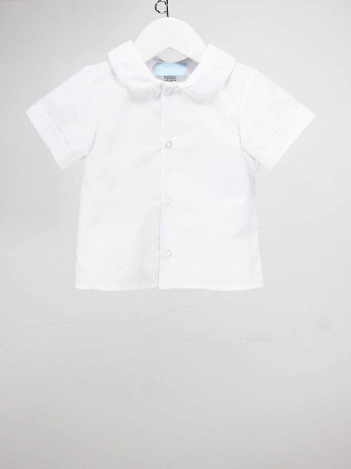 Chemise garçon blanche à col Claudine pour la vente par Charming Little Ones