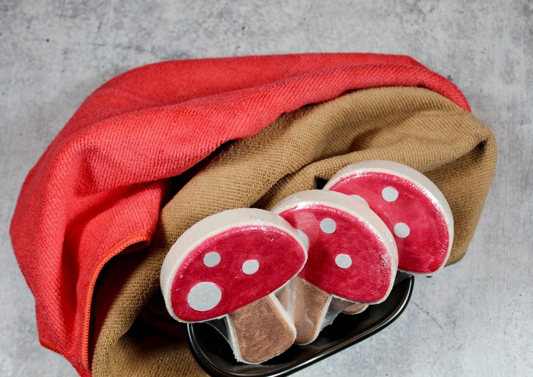 Wicked Bubbles LLC - Wholesale Bath Bomb/Fizz - Bath bomb - 4.75 oz - Mushroom3