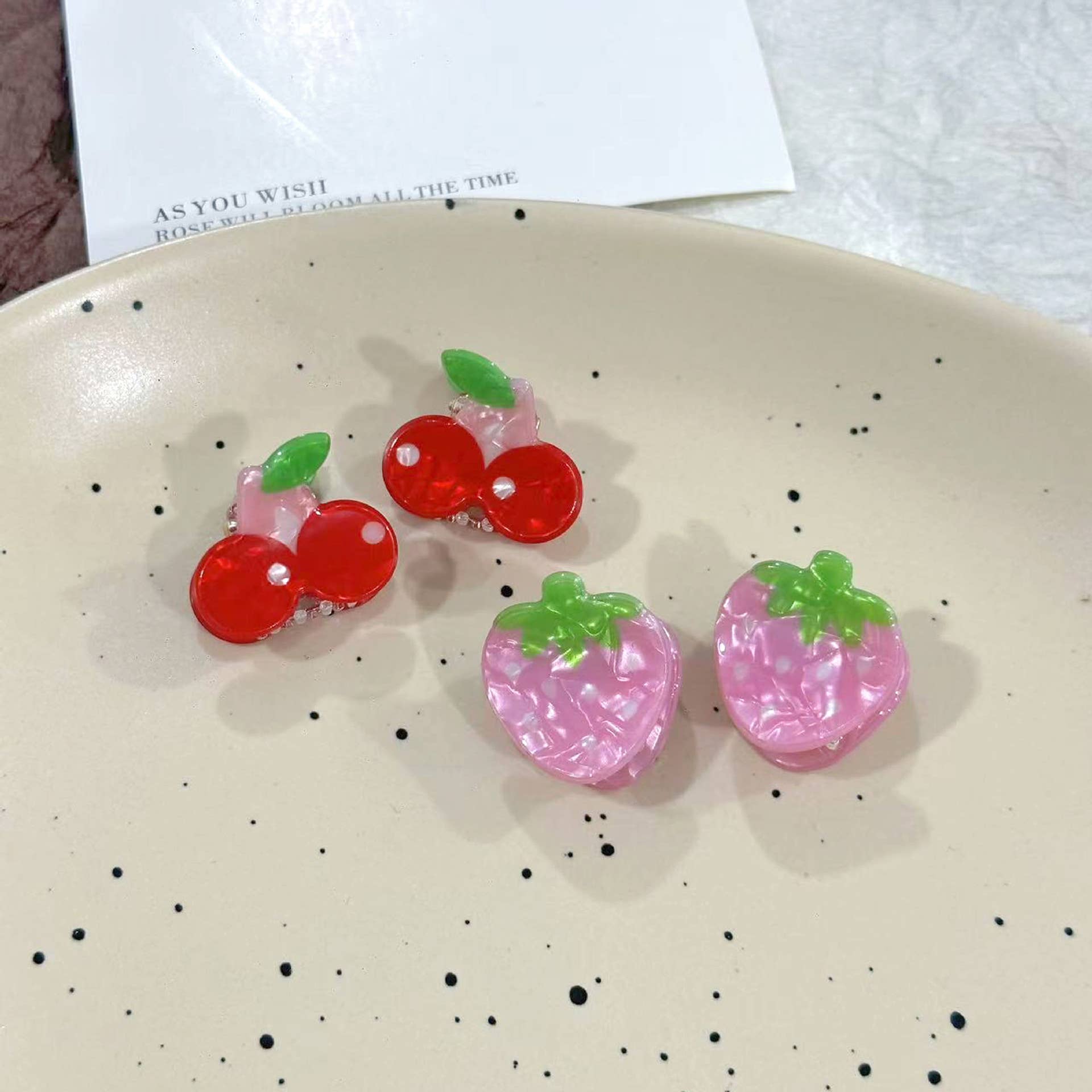 SoapElenGlen – wholesale Hårklämma - Dam – Akryl Söt Mini Fruktserie Hårkloklämma10