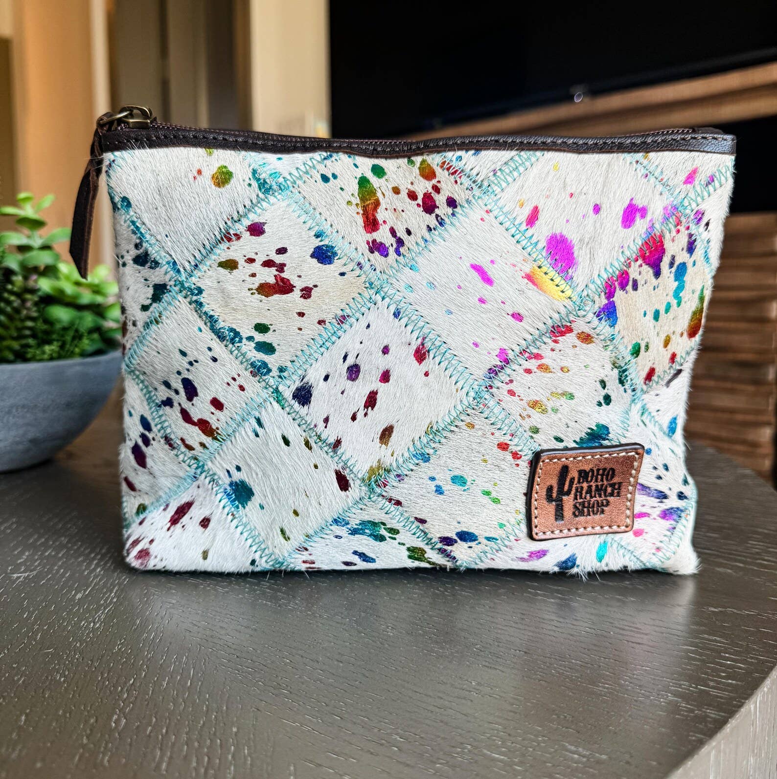 Boho Ranch Shop - Venta al por mayor Bolsa para maquillaje - Neceser de viaje de piel de vaca a cuadros estilo occidental4