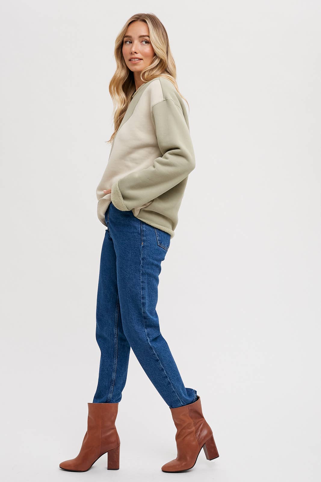 Bluivy - Wholesale Sweatshirt - Women's - COLOR BLOCK SWEATSHIRTS14