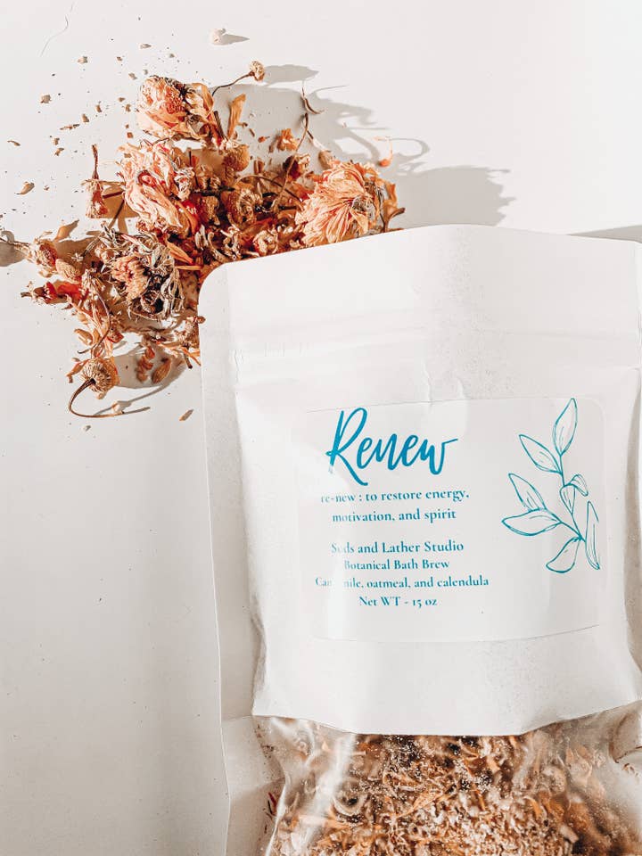 « Renew » - Bain Botanique Brew pour la vente par Suds and Lather Studio