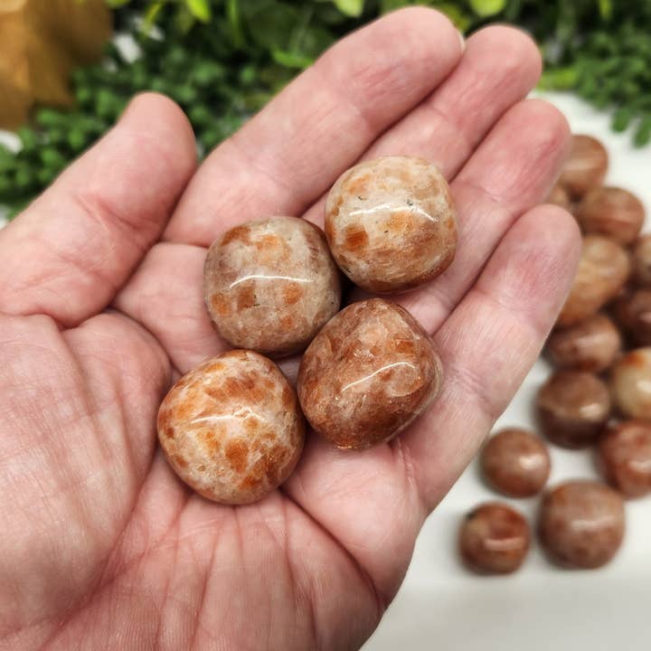 Meraki Gemstones - Wholesale Spiritual Stone/Crystal - Sunstone Tumbled Stones (0.5kg/1.1 lbs.) 20-25mm5