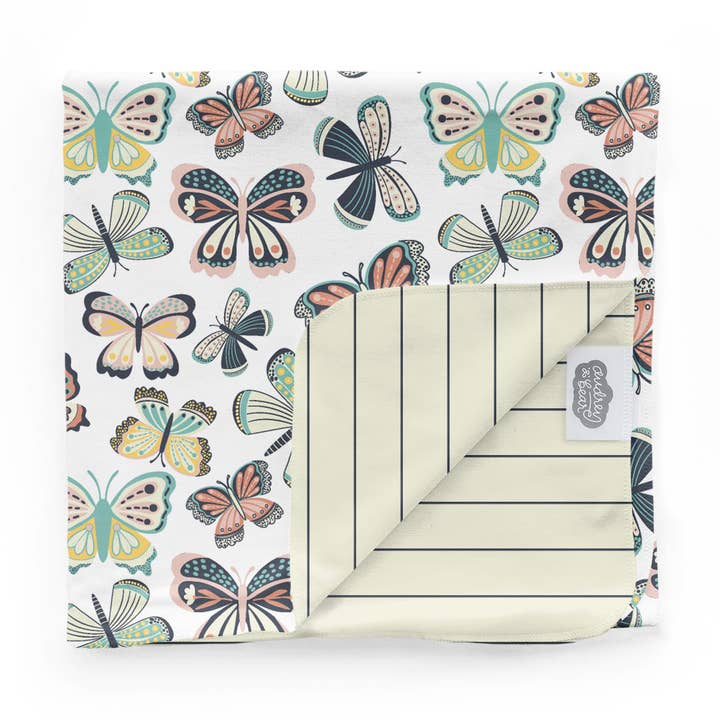 Swaddle Tæppe | Flutters for engroshandel hos Audrey & Bear