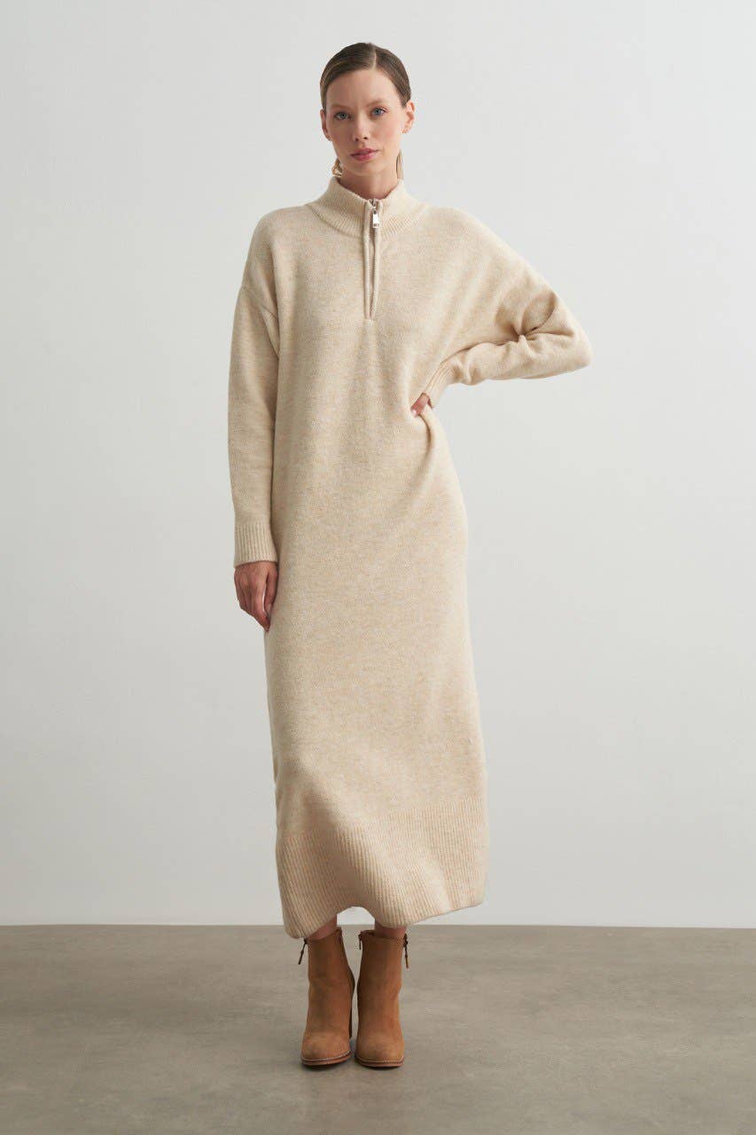 Design company-Fatma Balkir - Wholesale Dress - Women's - Zippered High-Neck Oversize Soft Knit Dress for Women 0