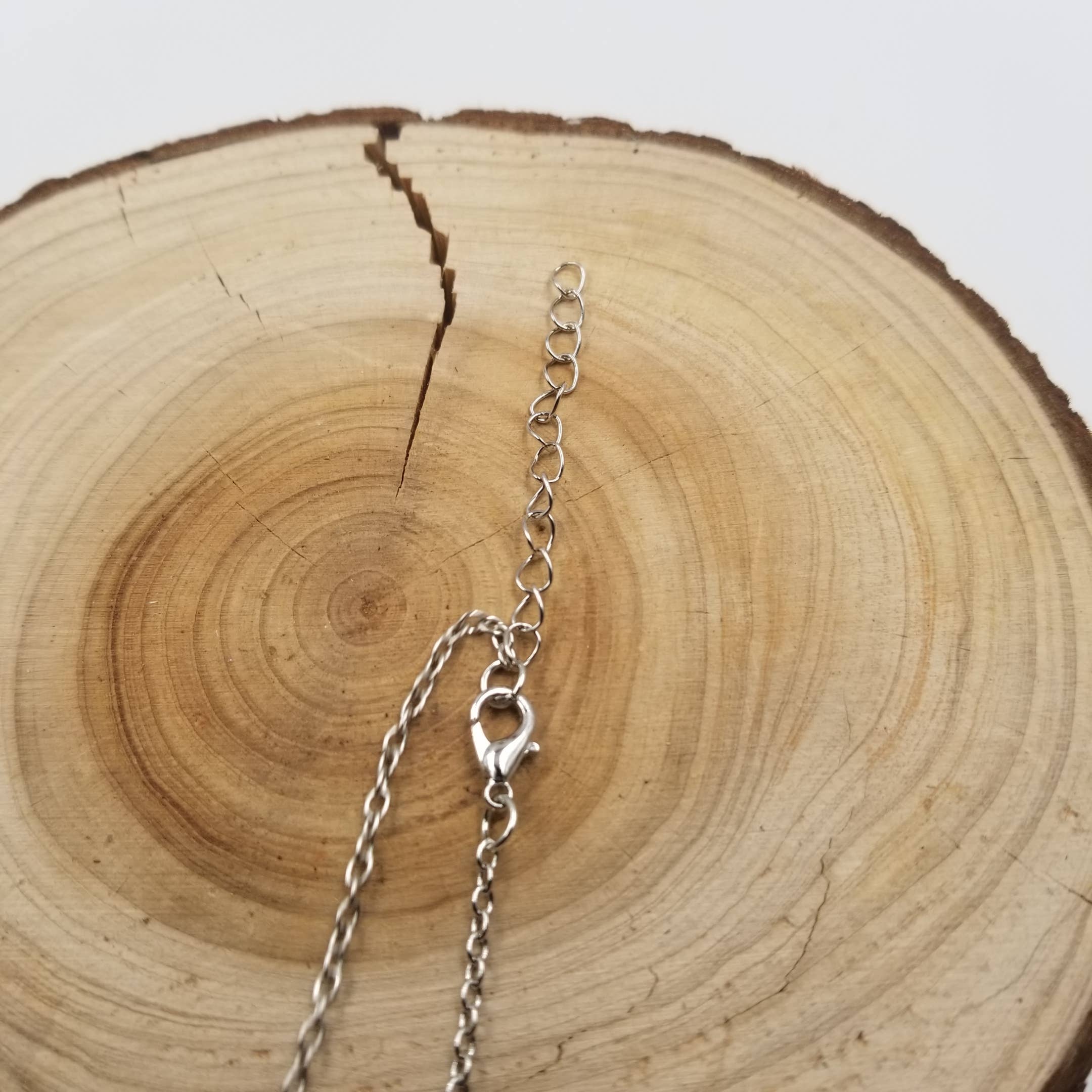 CHAKRA JEWELRY - Wholesale Pendant/Charm Necklace - Crystal Bee Necklace2