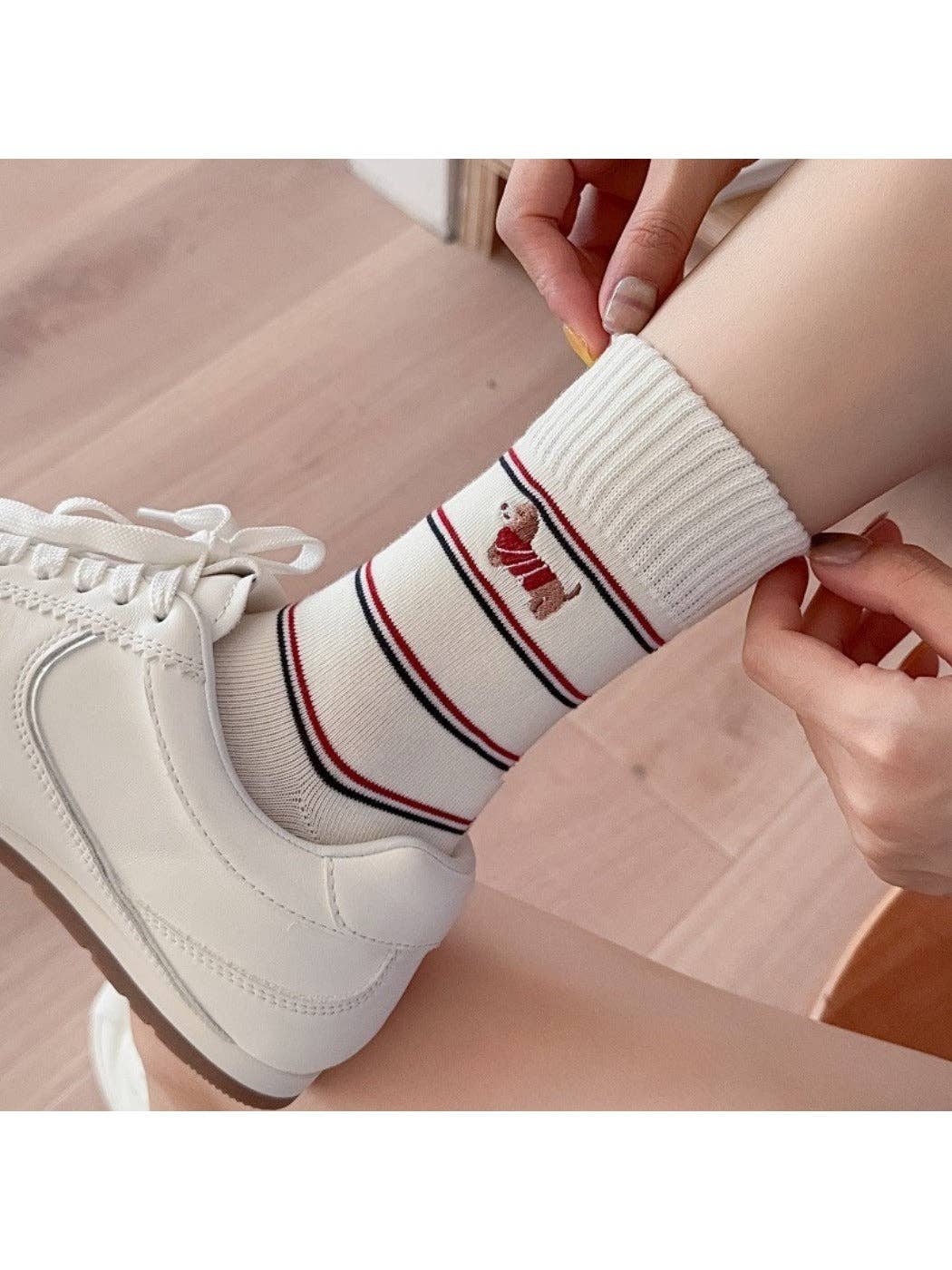 Funkyrel® Atzbranding Limited - Wholesale Sokken - Dames - Rufia - Cartoon Hond Geborduurde Gestreepte Sokken9