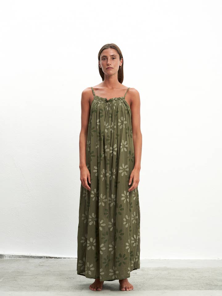 LOLA GREEN DRESS para venta al por mayor de PAR&ESCALA