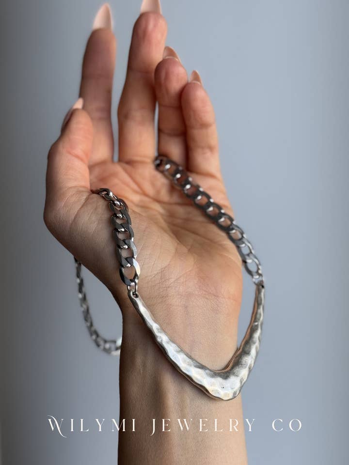 X Hammered V Pendant Necklace | Silver Plated | Cuban Link for wholesale by WILYMI Jewelry Co
