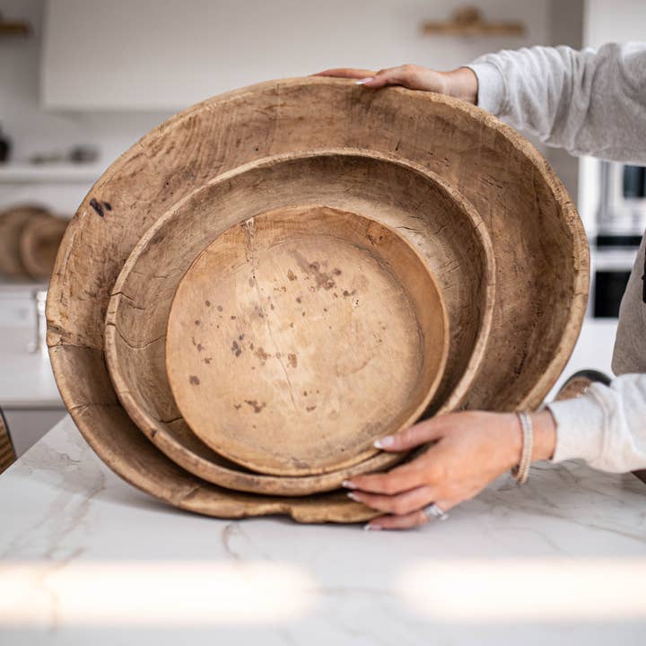 Luxe B Co - Wholesale Decorative Plate/Dish/Bowl - Reclaimed Round Elm Wood Basins