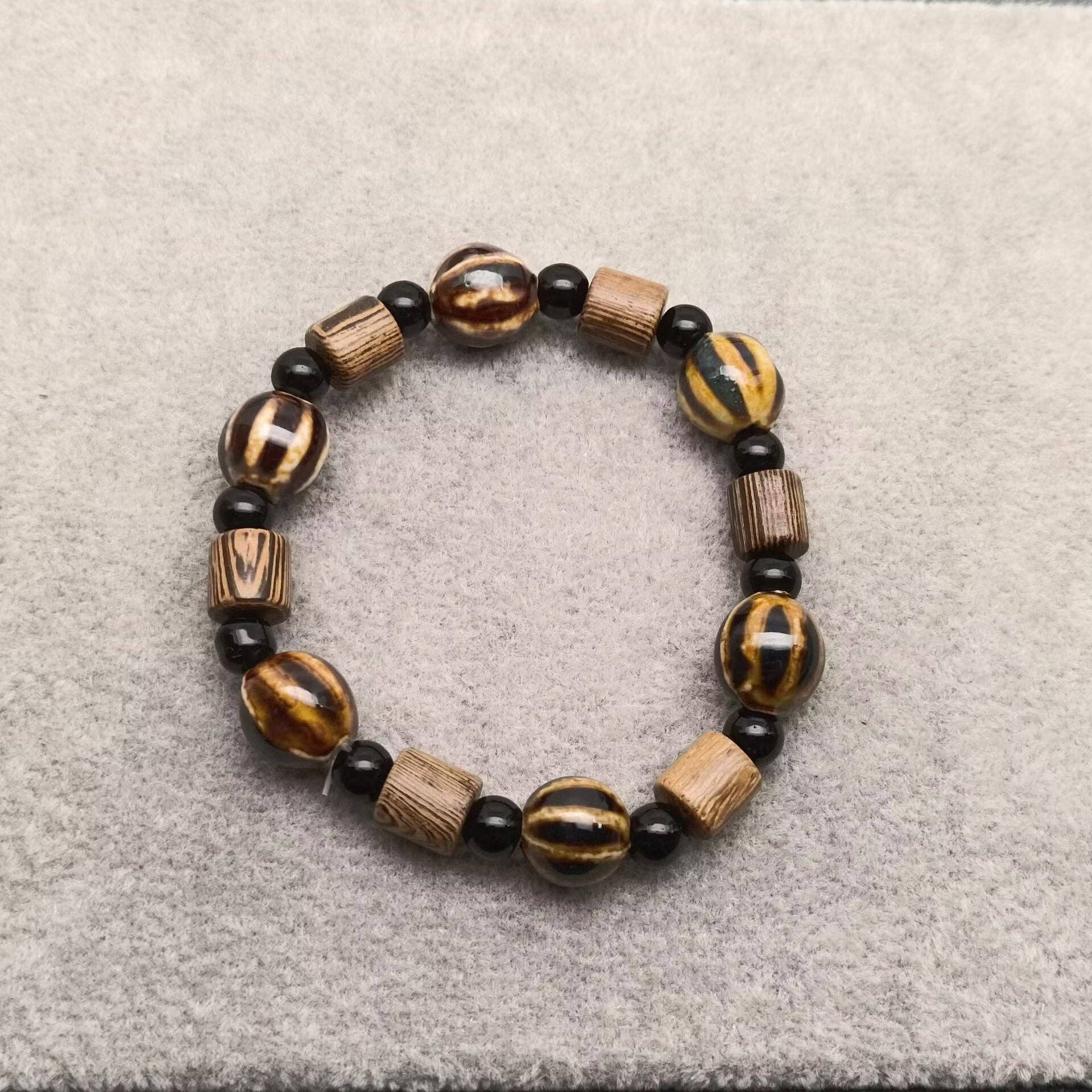 Mio Queena - Wholesale Armband met kralen - Handgemaakte elastische touwarmband met keramische kralen in meerdere stijlen9