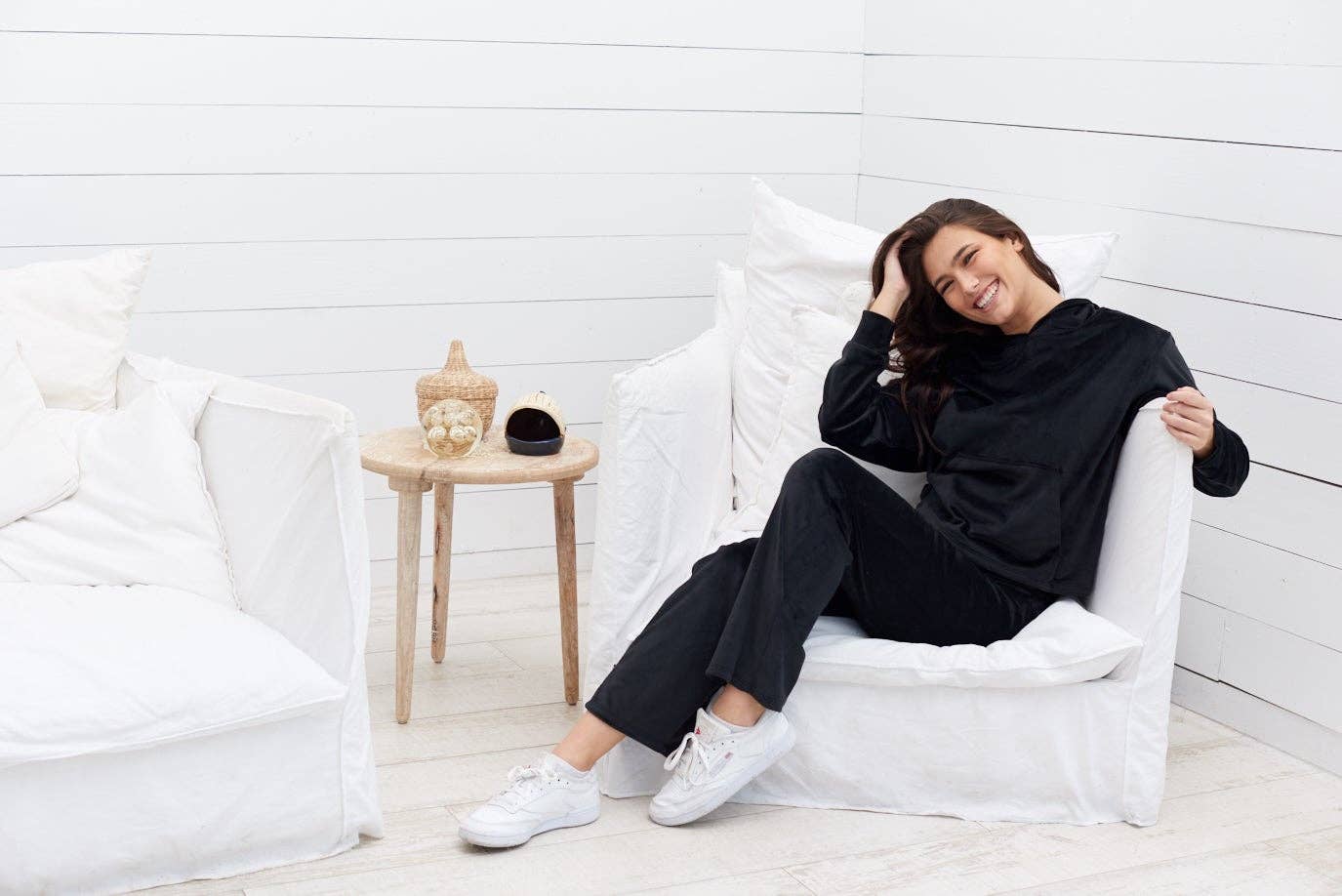Empowear LLC – Engroshandel Loungesæt - Dame – Elsker Casual Så Blød Velour Hoodie og SweatPant 2-pc Sæt13