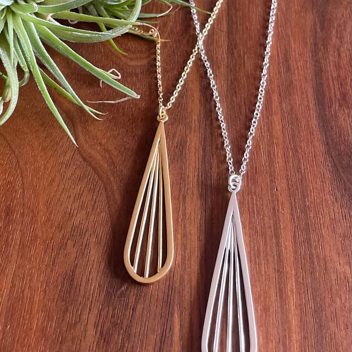 Collana lunga Radiant Drop per la vendita all'ingrosso da parte di Hahn Jewelry