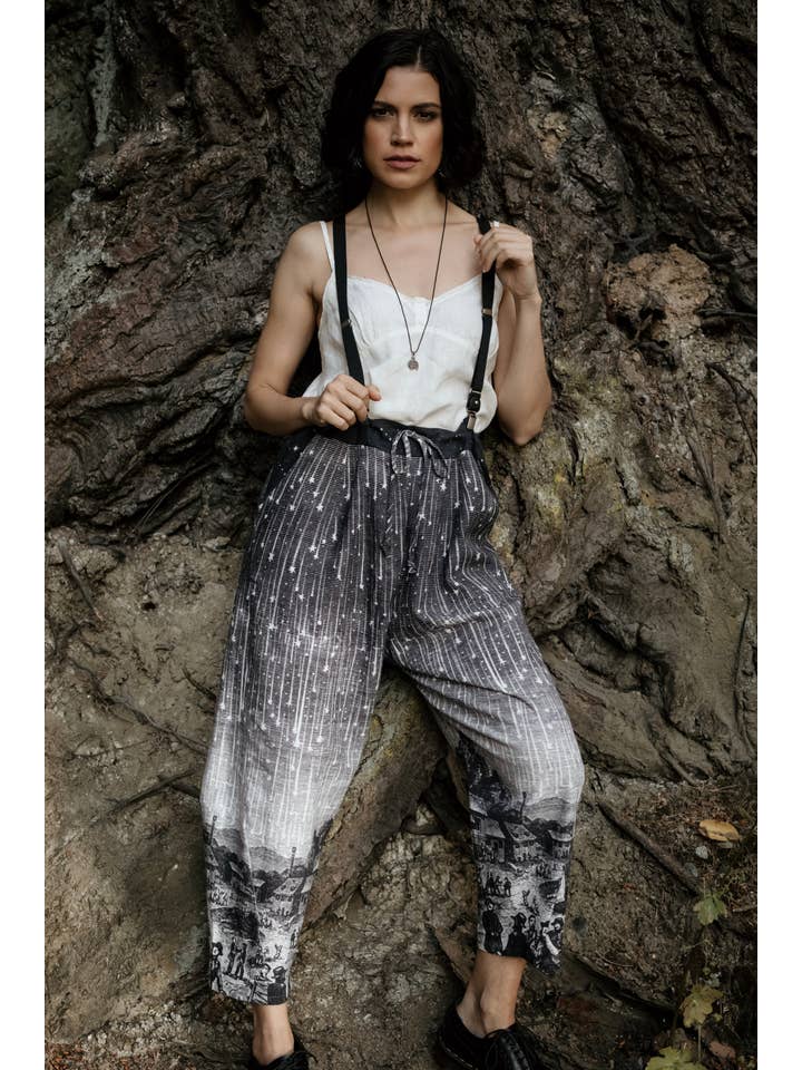 Market of Stars - Wholesale Pants - Women's - Stargazer Linen Cropped Artist Pant with Falling Stars Print