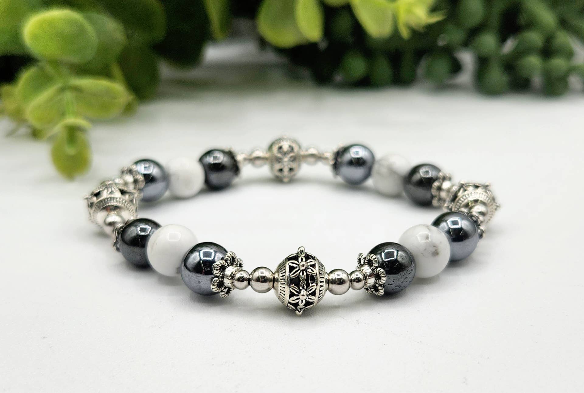 Meraki Gemstones - Wholesale Beaded Bracelet - PAIN RELIEF - White Howlite/Hematite/Terahertz Bracelet 7.5"2