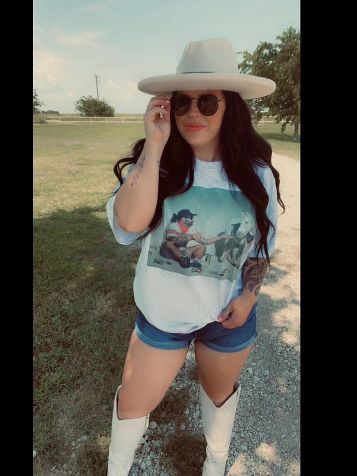 Sugar & Velvet Collective Wholesale - Wholesale T-Shirt (Graphic) - Women's - PONY TIME TEE0