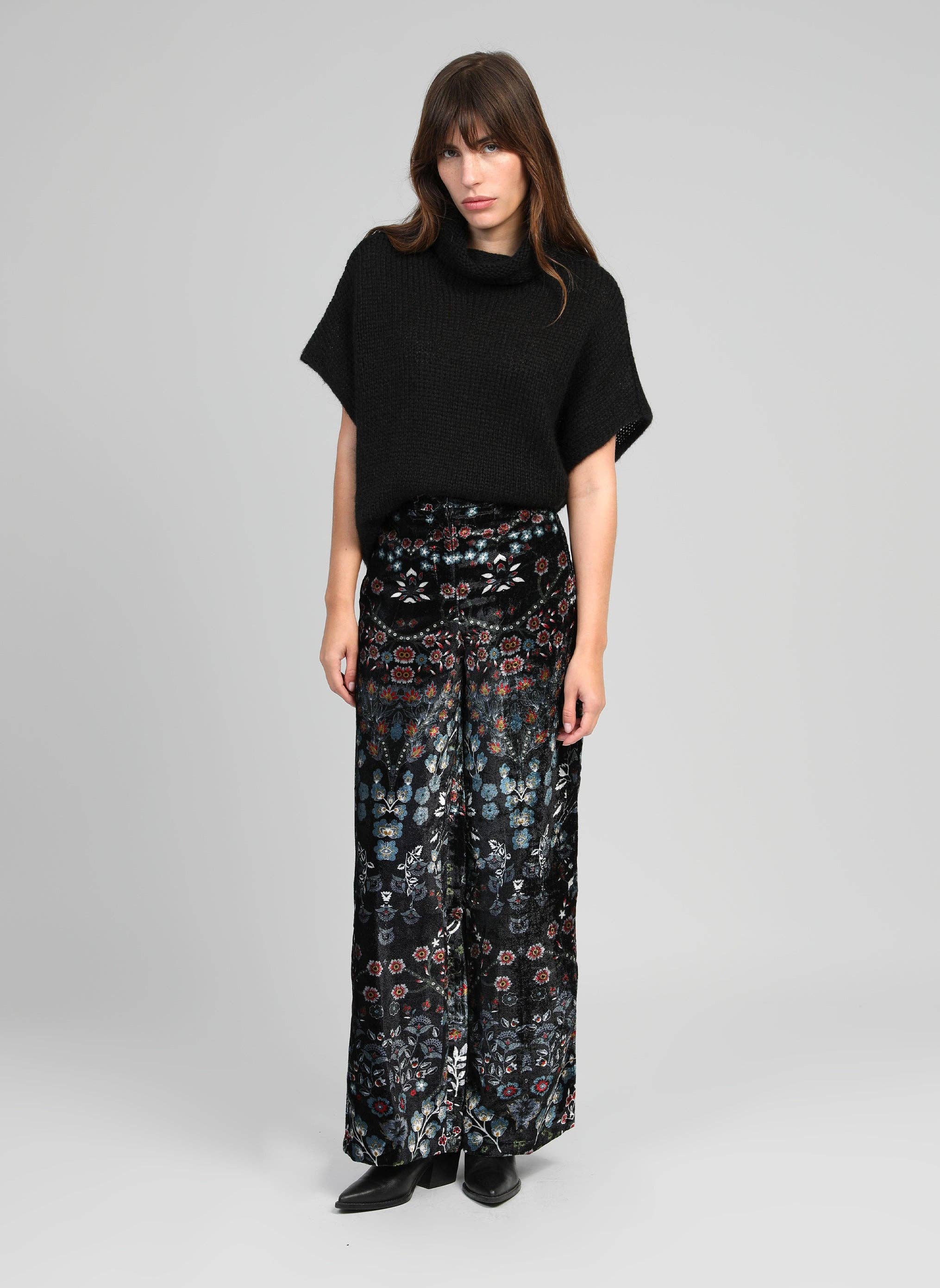 An'ge - Wholesale Pants - Women's - ROSS PANTS folina black1