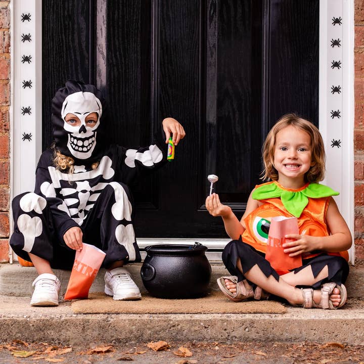 Talking Tables USA - Wholesale Board Game - Halloween Scavenger Hunt Game | Fall | Halloween Décor |