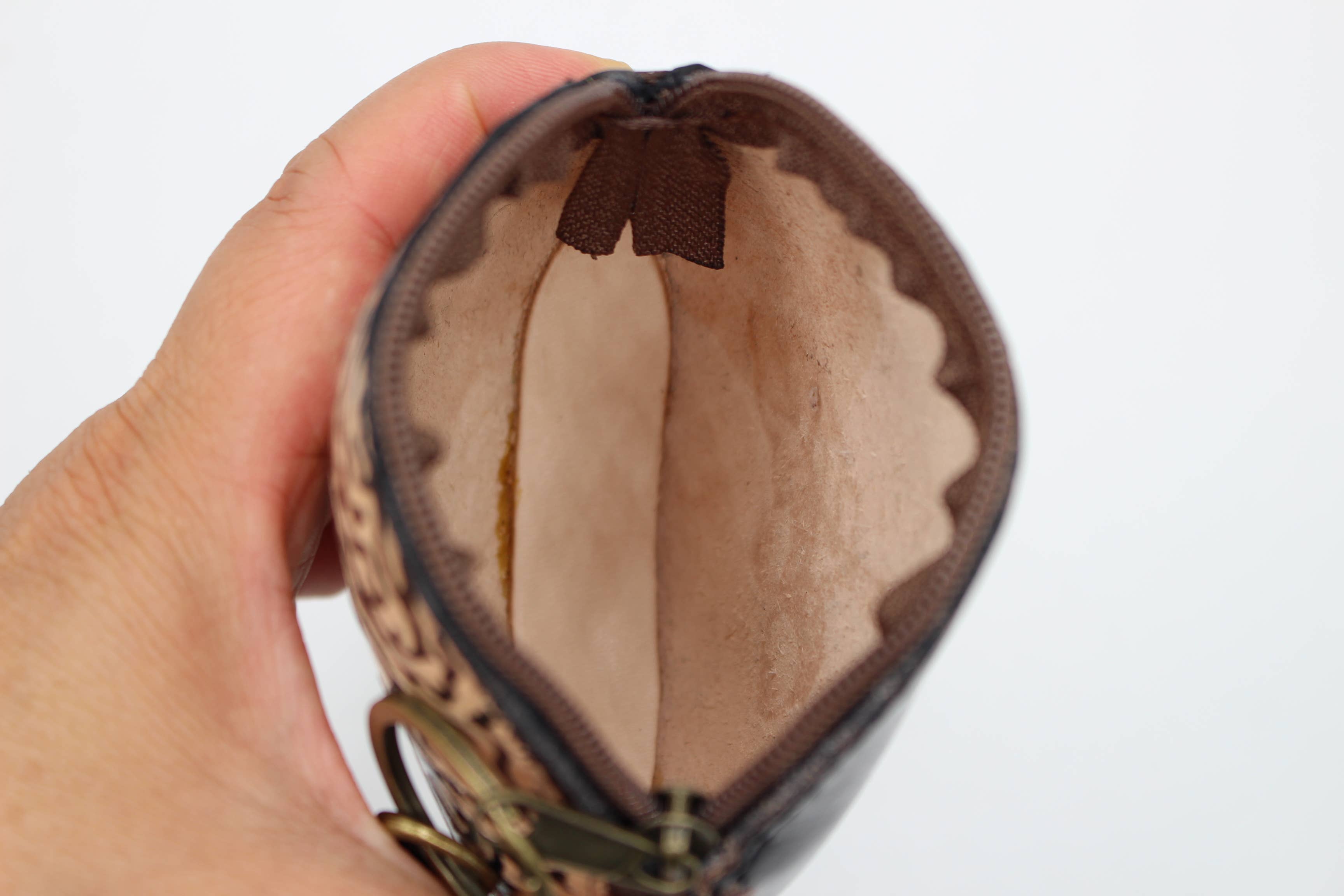 Sunflower Handmade leather inc – Porta-moedas - Mulher por atacado – Carteira porta-moedas em couro feito à mão com símbolo Yin-Yang0