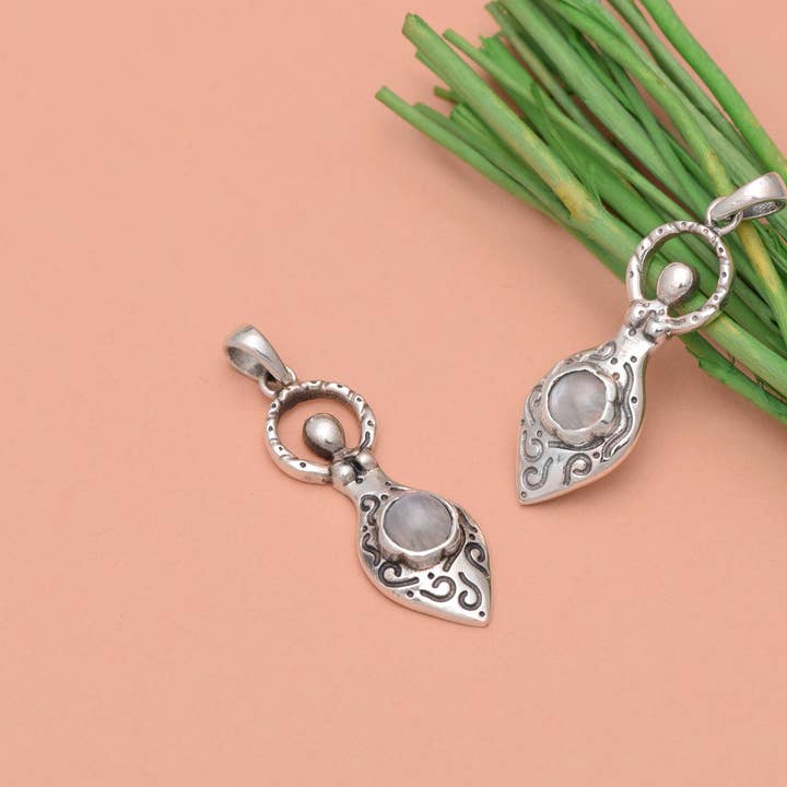 Star Joya - Wholesale Individual Charm/Pendant - Fertility Goddess Moonstone Pendant Necklace3