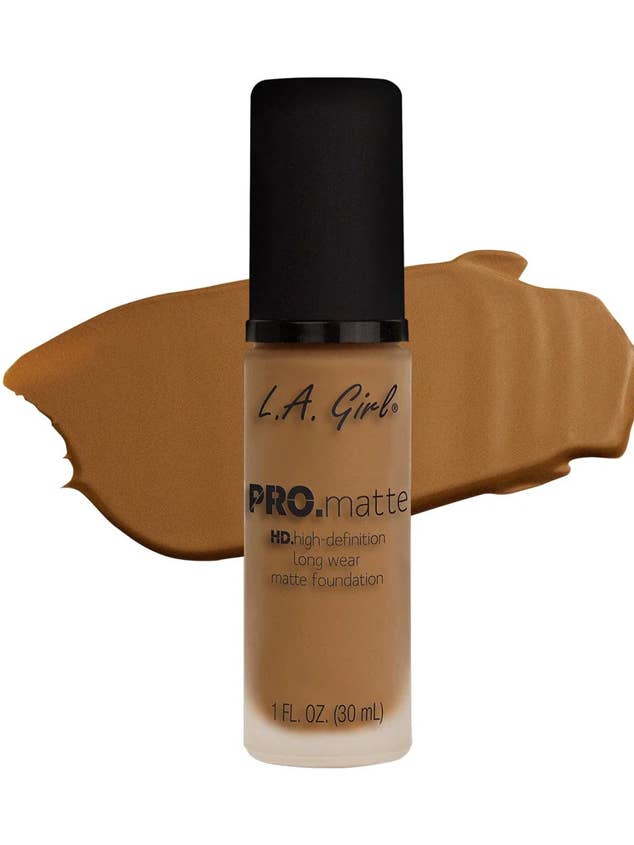 LA Girl GLM681 Caramel Pro Matte HD Foundation - 3 pcs for wholesale by PINEAPPLE Beauty