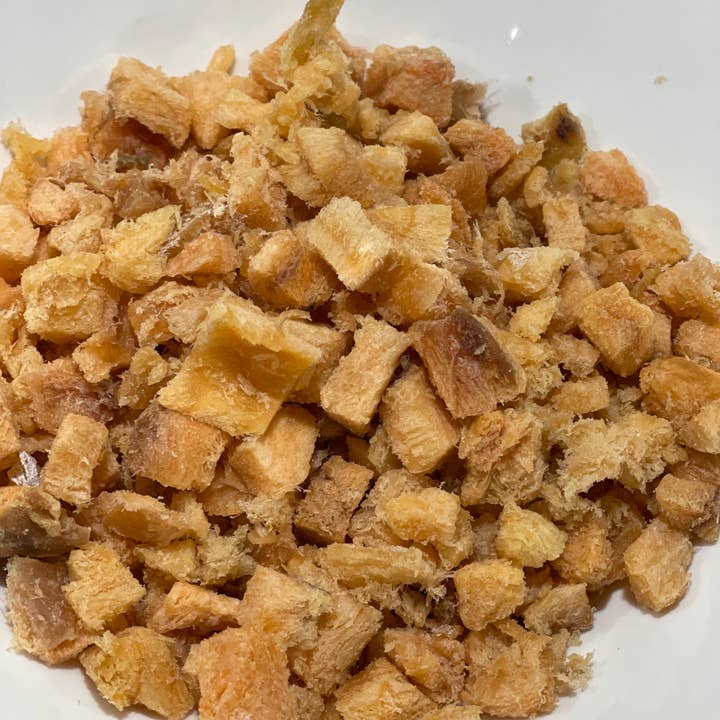 Live Pawsitive - Wholesale Pet Treats - Dog - Wild Salmon , Dried treat for Dogs 3.5oz4