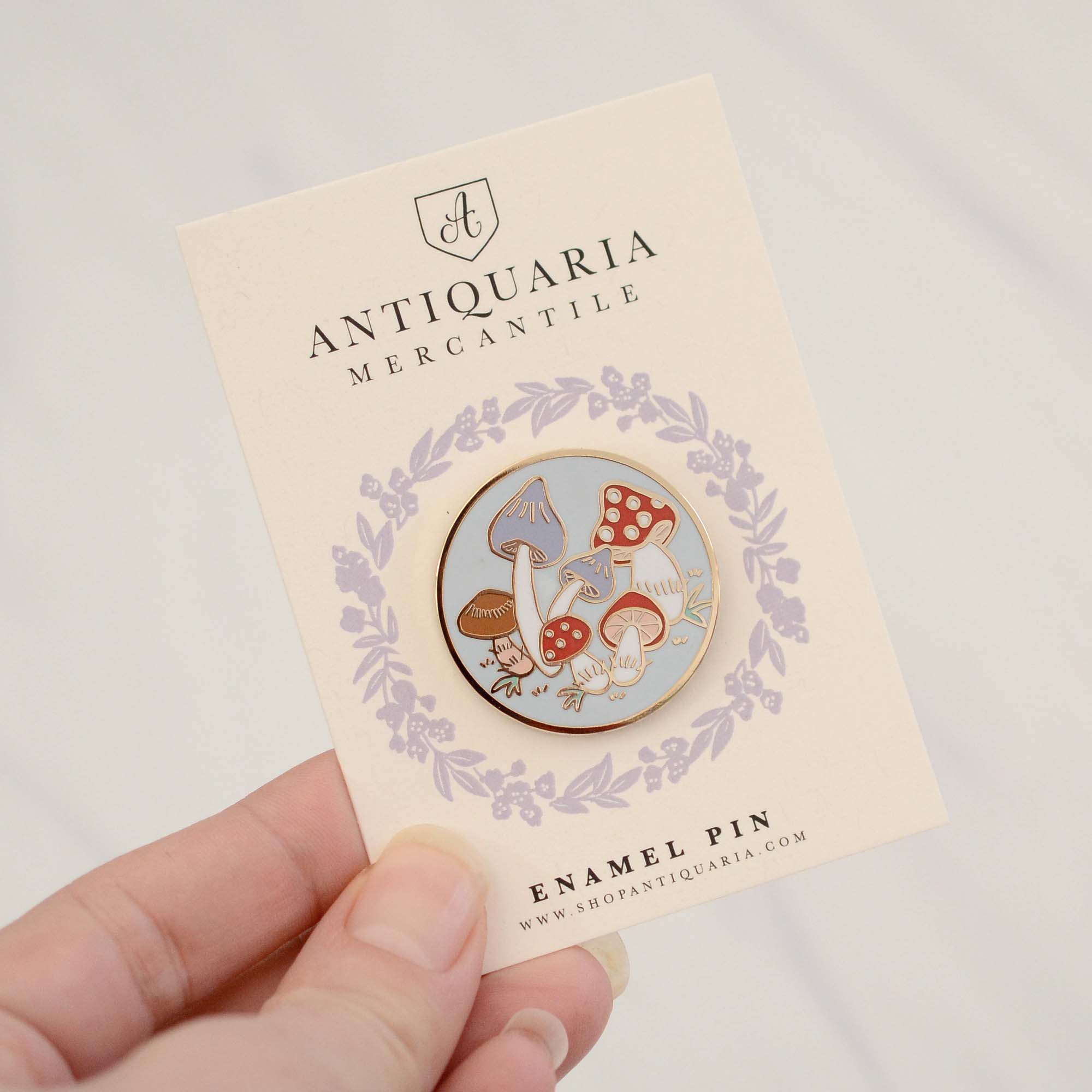 Antiquaria - Wholesale Lapel Pin/Button - Mushrooms Enamel Pin1