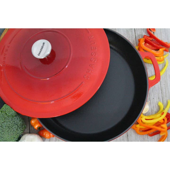 French Home – wholesale Cooking pot – Chasseur Enameled Cast Iron Braiser with Lid 2.6qt1