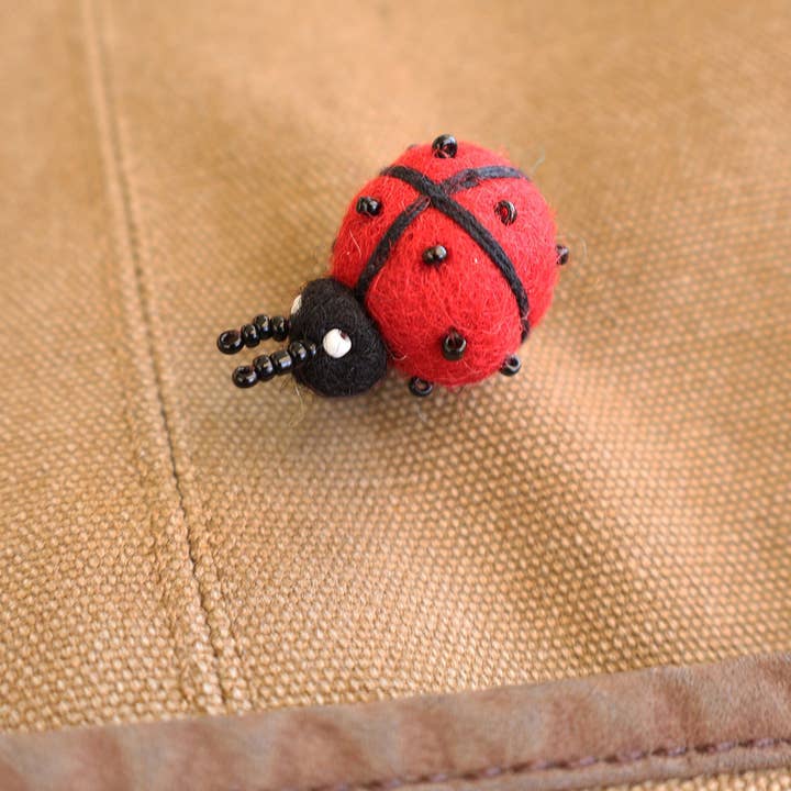 Tribal Trade GmbH - Wholesale Brooch - Brooch Pin Felt Ladybug5
