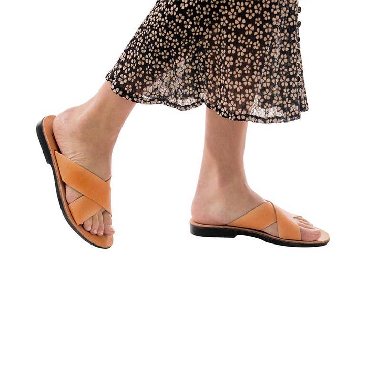 Tan Isla - Slip-On-Sandale aus Veloursleder | Tan für den Großhandel auf Faire1