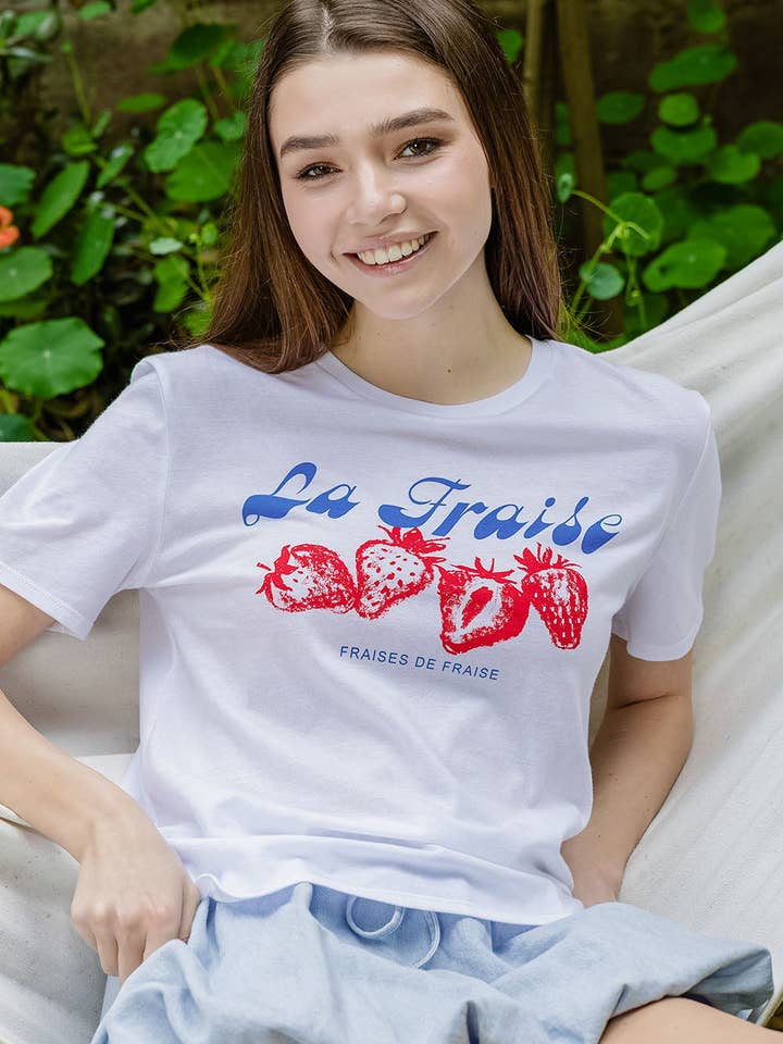 STRAWBERRY GRAPHIC BASIC T SHIRT for wholesale by teepic