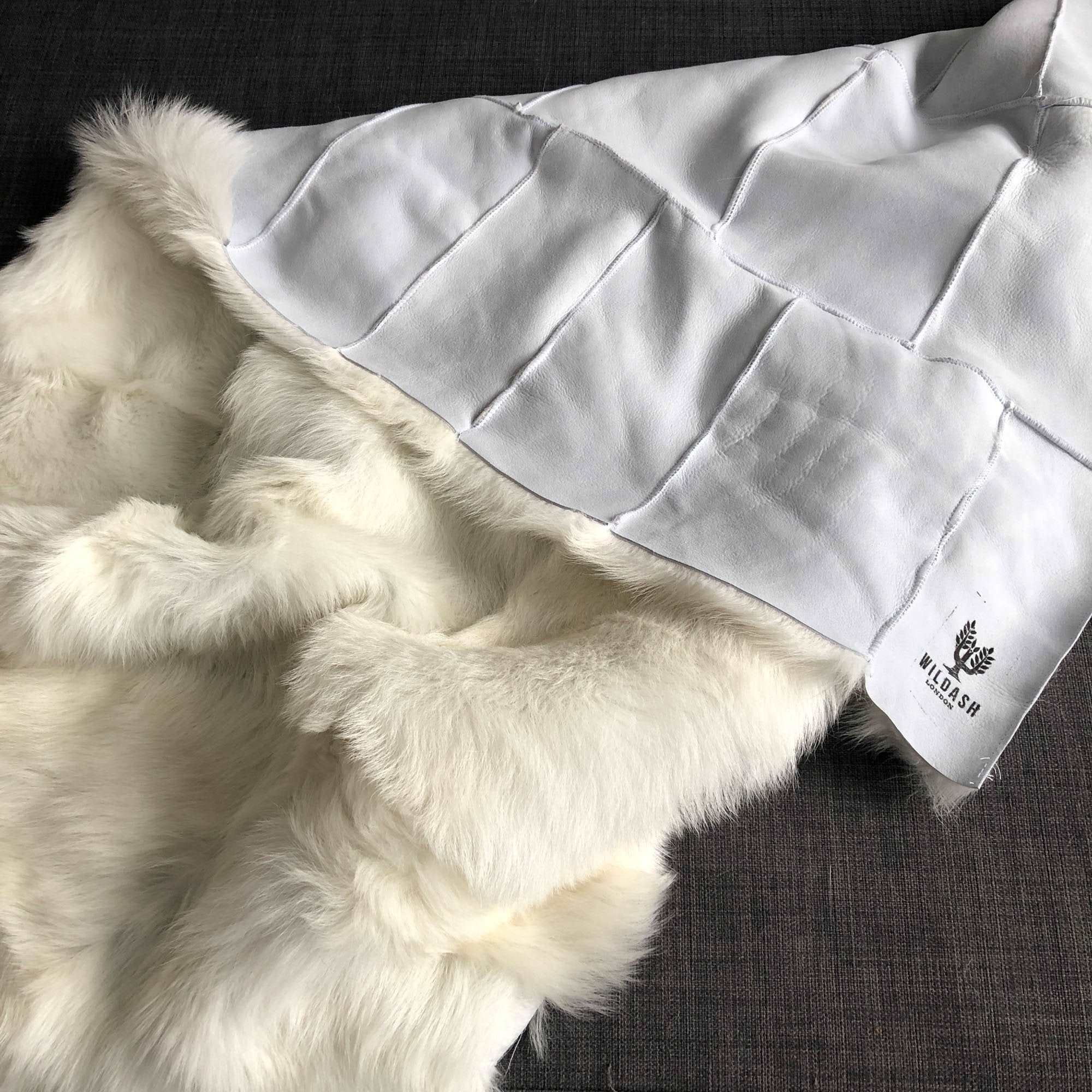 Wildash London – wholesale Prydnadsfilt – Svart etikett Tuscan Shearling kasta/matta 60cm x 120cm | Clotted Cream2