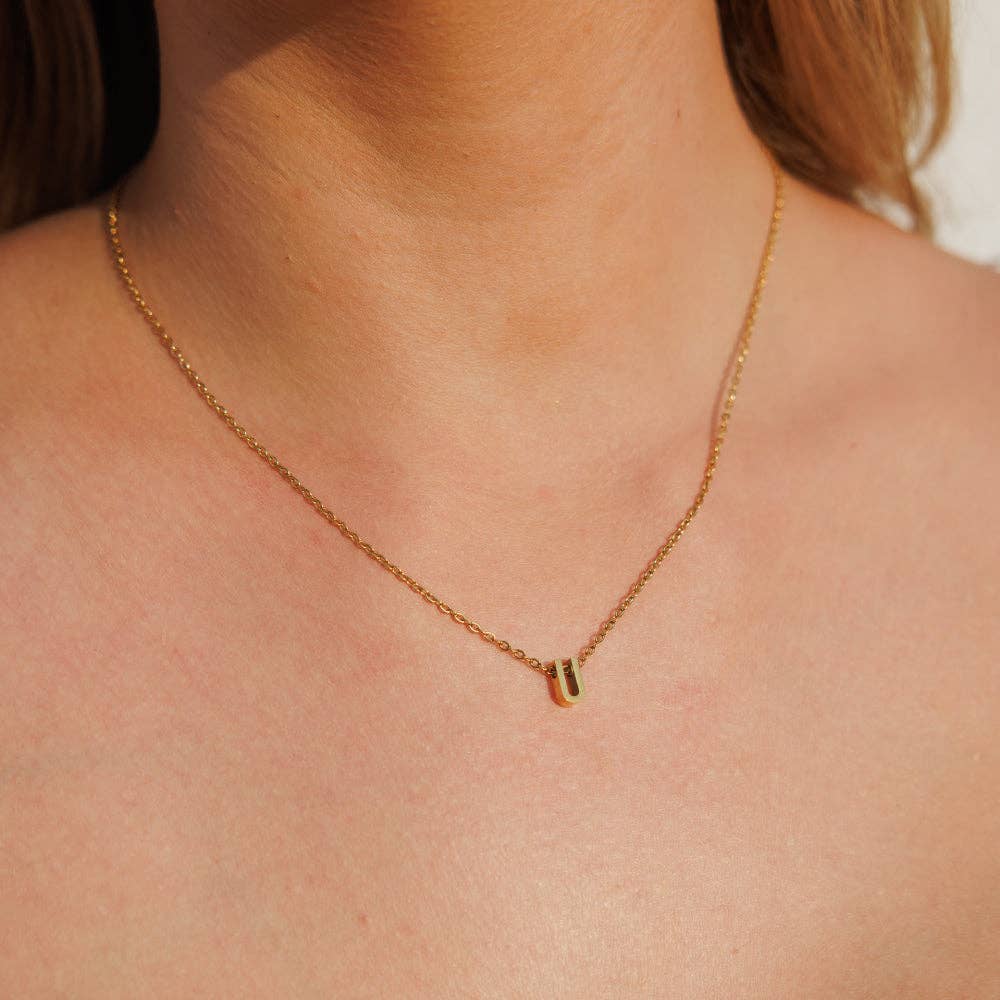 Silk oil of Morocco – Großhandel Kette mit Anhänger/Charm – Initiale Halskette | Amici by Ella21