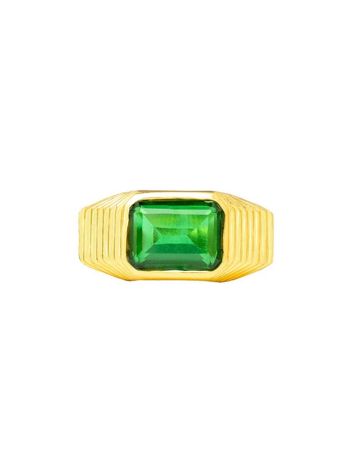 Anello Chevalier verde per la vendita all'ingrosso da parte di Lavani Jewels