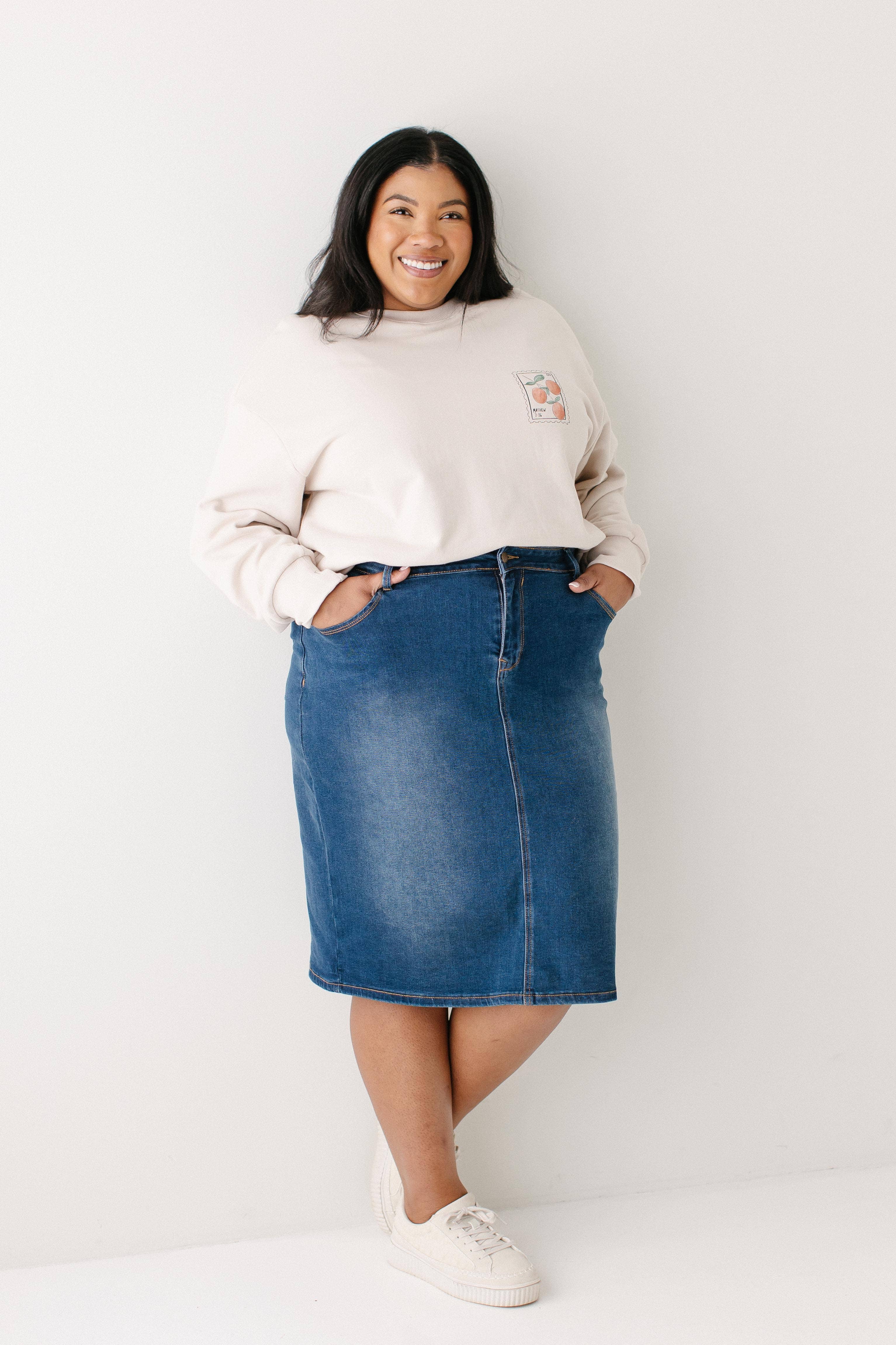 The Main Street Exchange - Wholesale Skirt - Women's - 'Wren' Classic Denim Skirt11